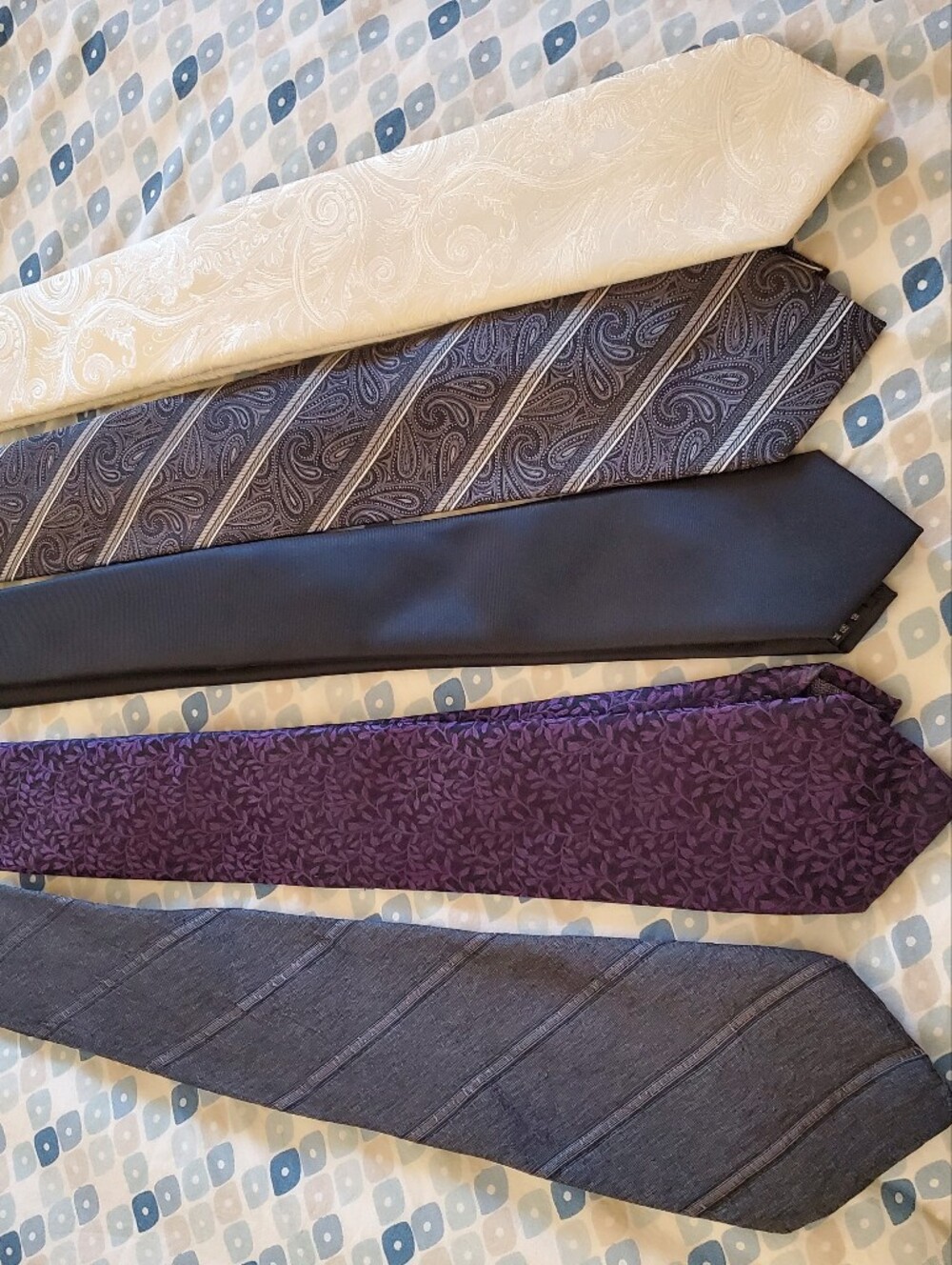Lot Of 5 Neck Ties Agenda, Kenneth Cole, Awearness, Bellisimo, Pronto Uomo, Card